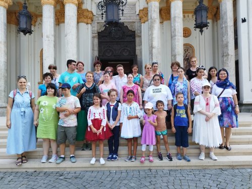 Copii cu sindrom Down, pelerini în București Poza 265689