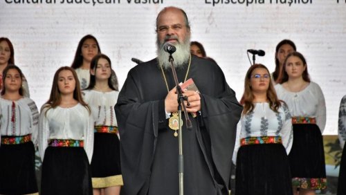 Muzică corală laică și religioasă în centrul Vasluiului Poza 265675