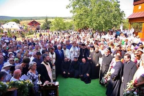 Moment de împlinire și binecuvântare pentru o comunitate din județul Iași  Poza 265892