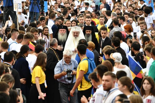 Comuniunea tinerilor ortodocși în capitala Banatului Poza 266236