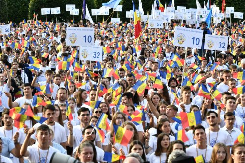Comuniunea tinerilor ortodocși în capitala Banatului Poza 266240