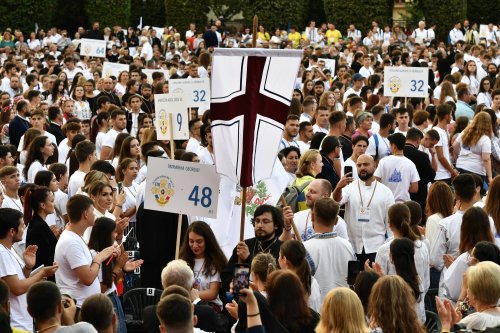Comuniunea tinerilor ortodocși în capitala Banatului Poza 266266