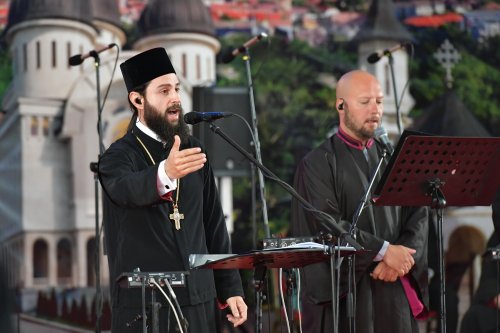 Comuniunea tinerilor ortodocși în capitala Banatului Poza 266294