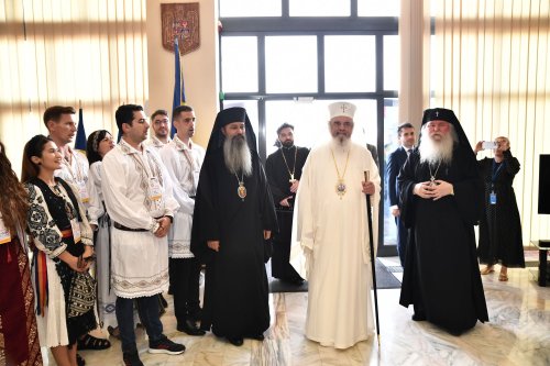 Patriarhul României a ajuns la Întâlnirea Internațională a Tinerilor Ortodocși de la Timișoara  Poza 266184