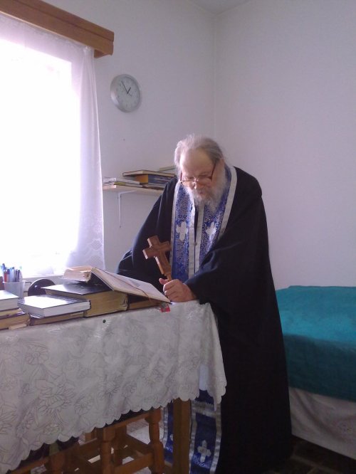 A plecat la Domnul ieroschimonahul Simeon Zaharia de la Mănăstirea Sihăstria Poza 266434