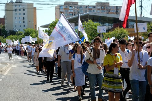 Bucuria mărturisirii credinței pe străzile Capitalei Europene a Culturii Poza 266598