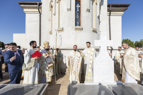 A fost sfințită capela Parohiei „Sfântul Ilie”-Ghencea Poza 266794