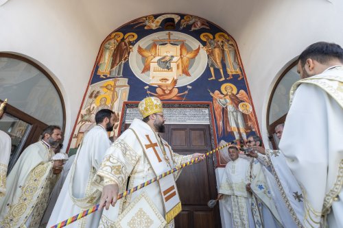 A fost sfințită capela Parohiei „Sfântul Ilie”-Ghencea Poza 266800