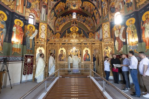 A fost sfințită capela Parohiei „Sfântul Ilie”-Ghencea Poza 266803