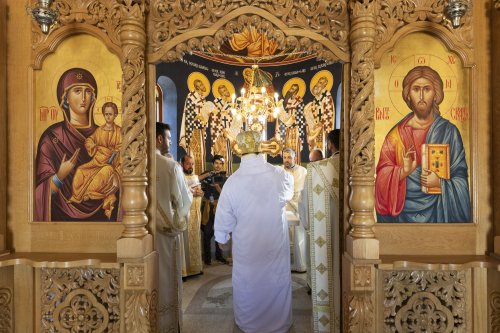 A fost sfințită capela Parohiei „Sfântul Ilie”-Ghencea Poza 266804
