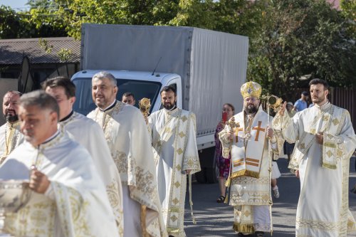 A fost sfințită capela Parohiei „Sfântul Ilie”-Ghencea Poza 266815