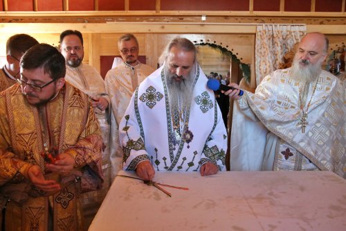 Credincioșii din Râșca, județul Neamț, au un nou lăcaș de rugăciune Poza 266905