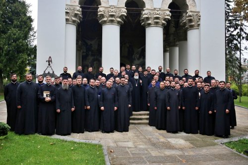 Cursuri pentru obținerea gradelor profesionale în preoție la Iași Poza 267082
