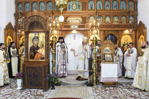 Slujire arhierească la Mănăstirea Comana Poza 267168