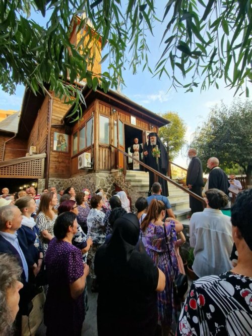 Binecuvântare la Biserica „Sfânta  Cuvioasă Parascheva” din Alba Iulia Poza 267297
