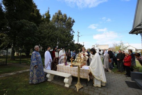 Biserică românească sfinţită în Noua Zeelandă Poza 267304