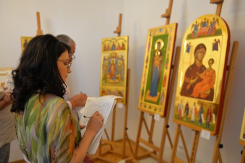 Evaluarea lucrărilor înscrise la Concursul „Icoana ortodoxă - lumina credinței” Poza 267924