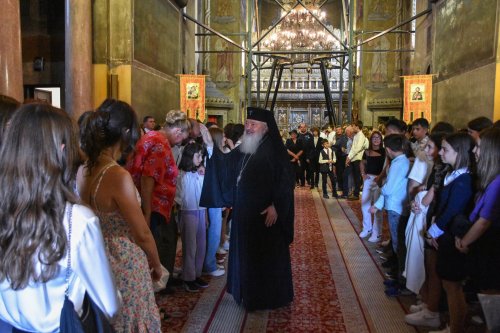 Inaugurarea unei noi clădiri a Colegiului Ortodox „Mitropolitul Nicolae Colan” Poza 267873