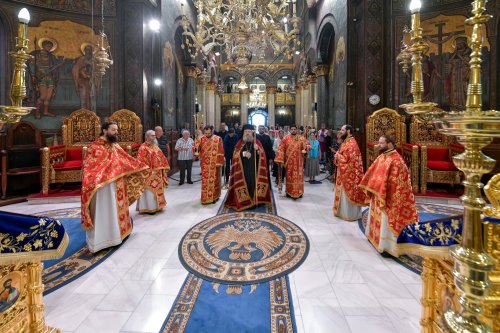 Praznicul Înălțării Sfintei Cruci la Catedrala Patriarhală Poza 268152