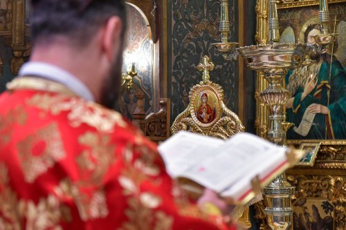 Praznicul Înălțării Sfintei Cruci la Catedrala Patriarhală Poza 268183