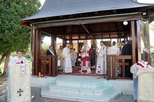Sărbătoare la Mănăstirea Negru Vodă Poza 268406