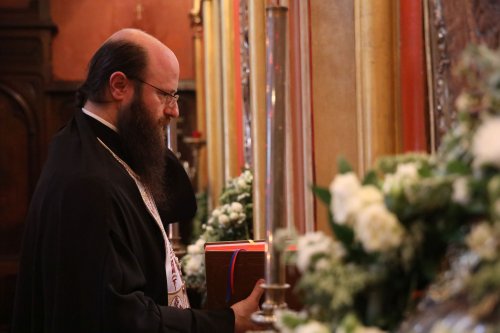 Hirotonia noului Episcop-vicar al Arhiepiscopiei Ortodoxe Române a Europei Occidentale Poza 268426