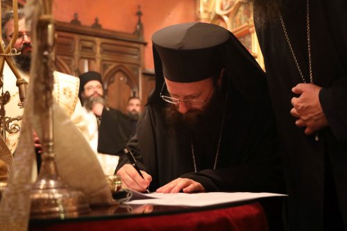 Hirotonia noului Episcop-vicar al Arhiepiscopiei Ortodoxe Române a Europei Occidentale Poza 268449
