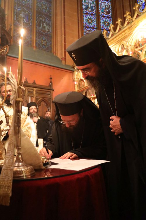 Hirotonia noului Episcop-vicar al Arhiepiscopiei Ortodoxe Române a Europei Occidentale Poza 268450