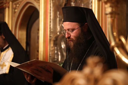 Hirotonia noului Episcop-vicar al Arhiepiscopiei Ortodoxe Române a Europei Occidentale Poza 268462