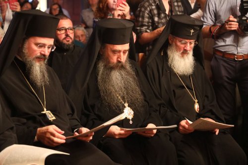Hirotonia noului Episcop-vicar al Arhiepiscopiei Ortodoxe Române a Europei Occidentale Poza 268463