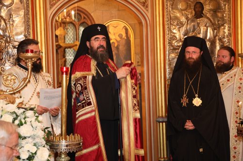 Hirotonia noului Episcop-vicar al Arhiepiscopiei Ortodoxe Române a Europei Occidentale Poza 268476