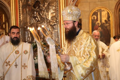 Hirotonia noului Episcop-vicar al Arhiepiscopiei Ortodoxe Române a Europei Occidentale Poza 268480