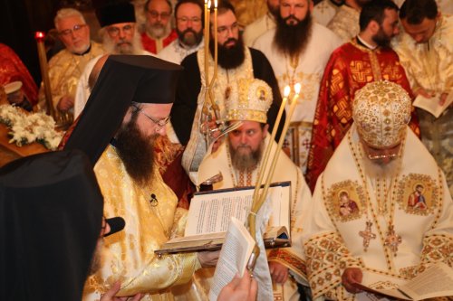 Hirotonia noului Episcop-vicar al Arhiepiscopiei Ortodoxe Române a Europei Occidentale Poza 268489