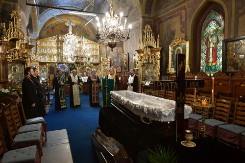 Lidia Popița Stoicescu a fost pomenită în Biserica Precupeții Noi  Poza 268614