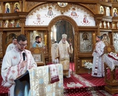 Slujire arhierească la Mănăstirea Negru Vodă din Câmpulung Muscel Poza 268602