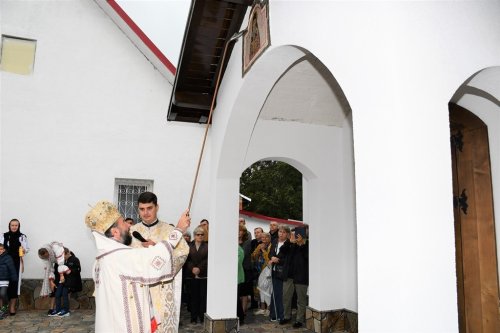 Târnosirea bisericii din Gărâna Poza 268567