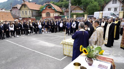 Binecuvântare arhierească pentru elevii seminariști din Brașov Poza 268693