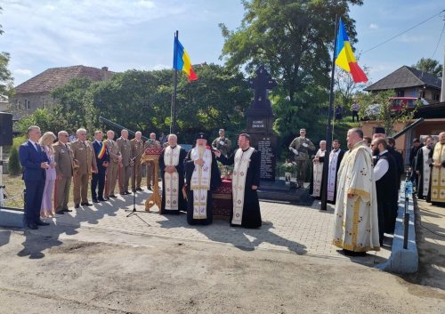 Sfințirea Monumentului Eroilor din Beudiu, Bistriţa-Năsăud Poza 268663