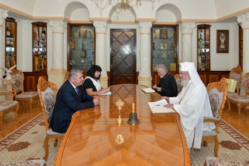 Ambasadorul Republicii Armenia, în vizită de rămas-bun la Patriarhul Bisericii Ortodoxe Române Poza 268858