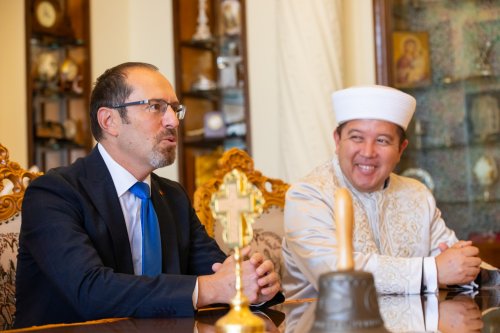 Ambasadorul Republicii Turcia la București în vizită de prezentare la Patriarhia Română Poza 269166
