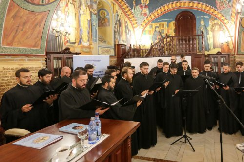 Simpozion dedicat imnografilor și cântăreților bisericești la Buzău Poza 269129