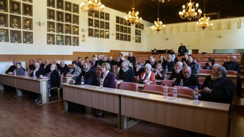 Revedere la Facultatea de Teologie din Sibiu, la 45 de ani de la absolvire Poza 269569