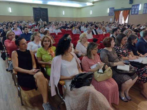 Consfătuirea profesorilor de religie din București Poza 269656