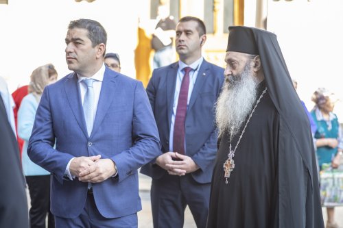 Președintele Parlamentului Georgiei în vizită la Mănăstirea Antim din București  Poza 269629