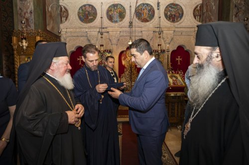 Președintele Parlamentului Georgiei în vizită la Mănăstirea Antim din București  Poza 269638