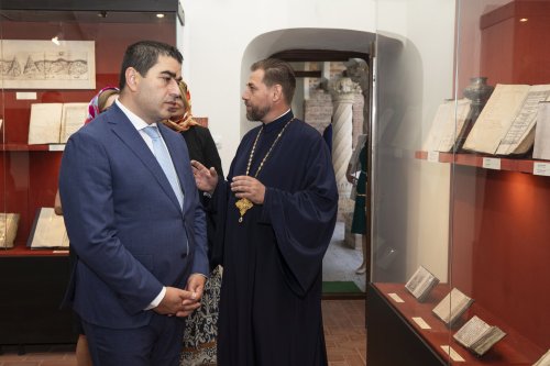 Președintele Parlamentului Georgiei în vizită la Mănăstirea Antim din București  Poza 269643