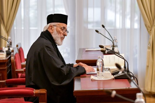 Întrunirea Sinodului Mitropoliei Munteniei și Dobrogei la Reședința Patriarhală Poza 270044