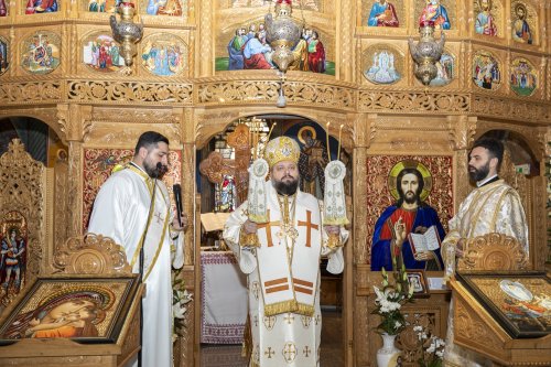 Bucuria prezenței Sfântului Gheorghe într-o parohie bucureșteană Poza 270213