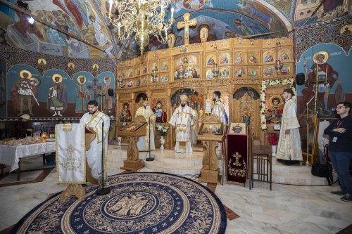 Bucuria prezenței Sfântului Gheorghe într-o parohie bucureșteană Poza 270219