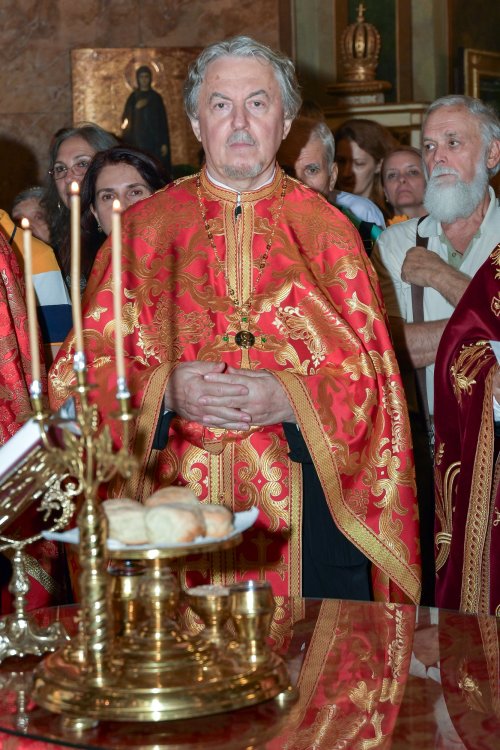 Cinstirea Sfântului Mucenic Ciprian la biserica sa din Capitală Poza 270421